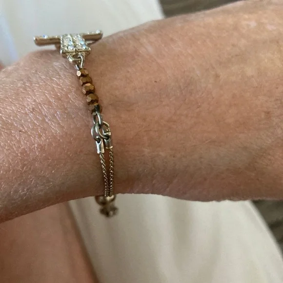 Hand made adjustable cross bracelet - Picture 3 of 4